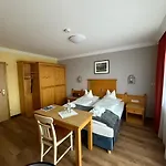 Der Schlossberghof Marzoll - Landidyll & Naturgarten - Vital-sportlich-gesund- 3*