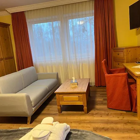 Der Schlossberghof Marzoll - Landidyll & Naturgarten - Vital-sportlich-gesund- Hotel 3*