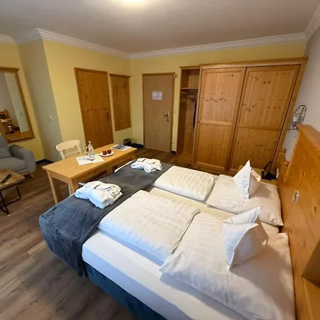 Der Schlossberghof Marzoll - Landidyll & Naturgarten - Vital-sportlich-gesund- Hotel 3*