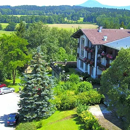 Hotel Der Schlossberghof Marzoll - Landidyll & Naturgarten - Vital-sportlich-gesund- Bad Reichenhall