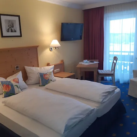 Hotel Der Schlossberghof Marzoll - Landidyll & Naturgarten - Vital-sportlich-gesund- 3*